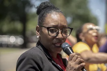 Margaret Cook speaks to CWAers on the picket